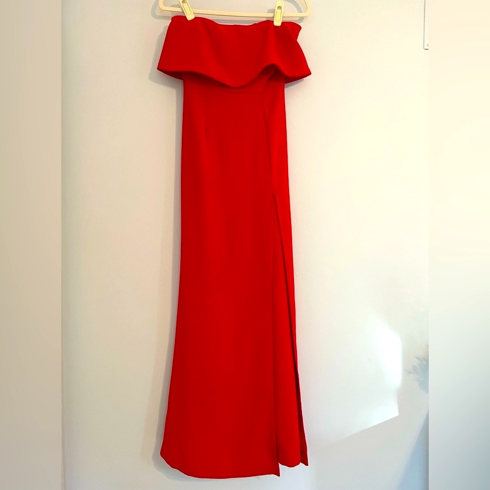 Lovers + Friends ANZEN GOWN IN DEEP RED
